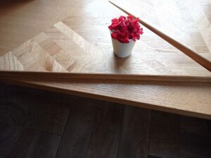 Półka z drewna dębowego