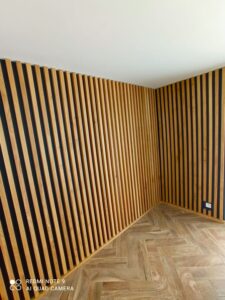 Ścianka z lameli dębowe